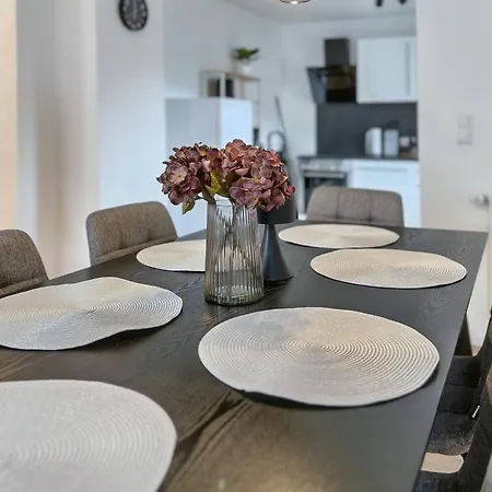 Apartamento Keep Elegante Unterkuenfte Mit Charme, Von Bis Gesamthaus Fellbach