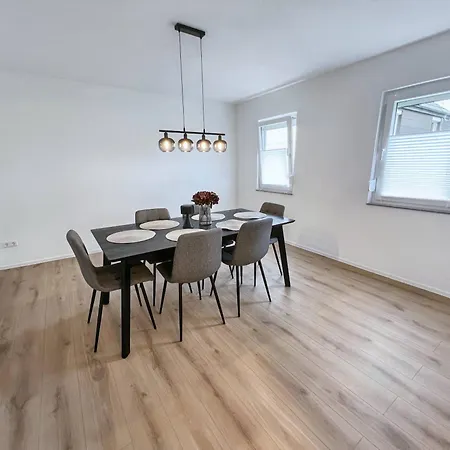 Keep Elegante Unterkuenfte Mit Charme, Von Bis Gesamthaus דירה